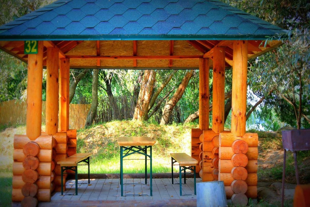 Holiday Park Dunay Kyslytsya Exteriör bild
